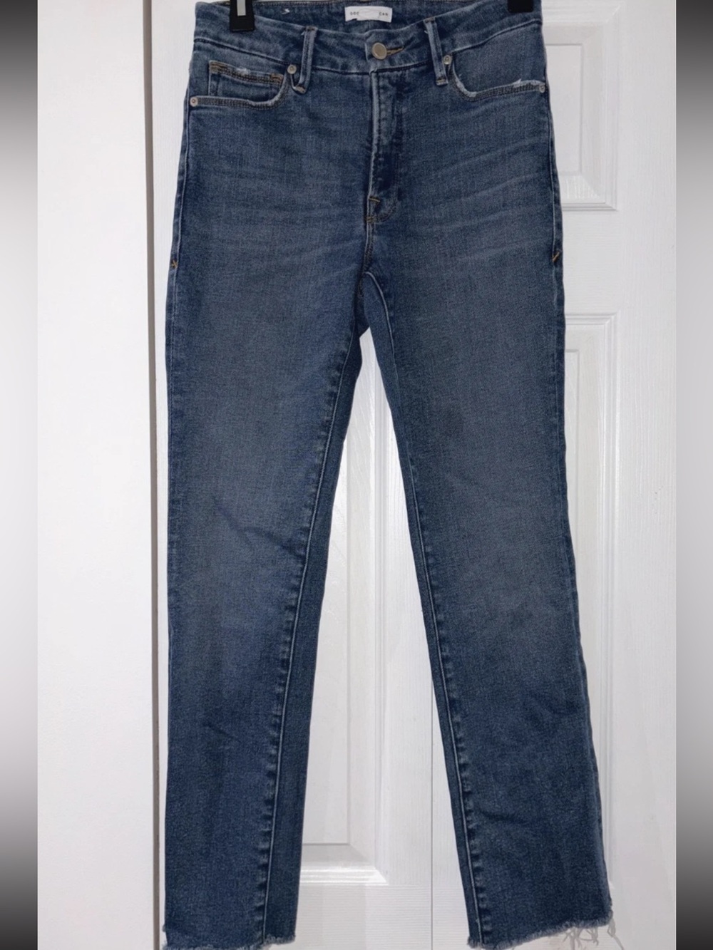 Good American Good Legs Straight Jeans Size 
00/24 Cotton Raw Hem